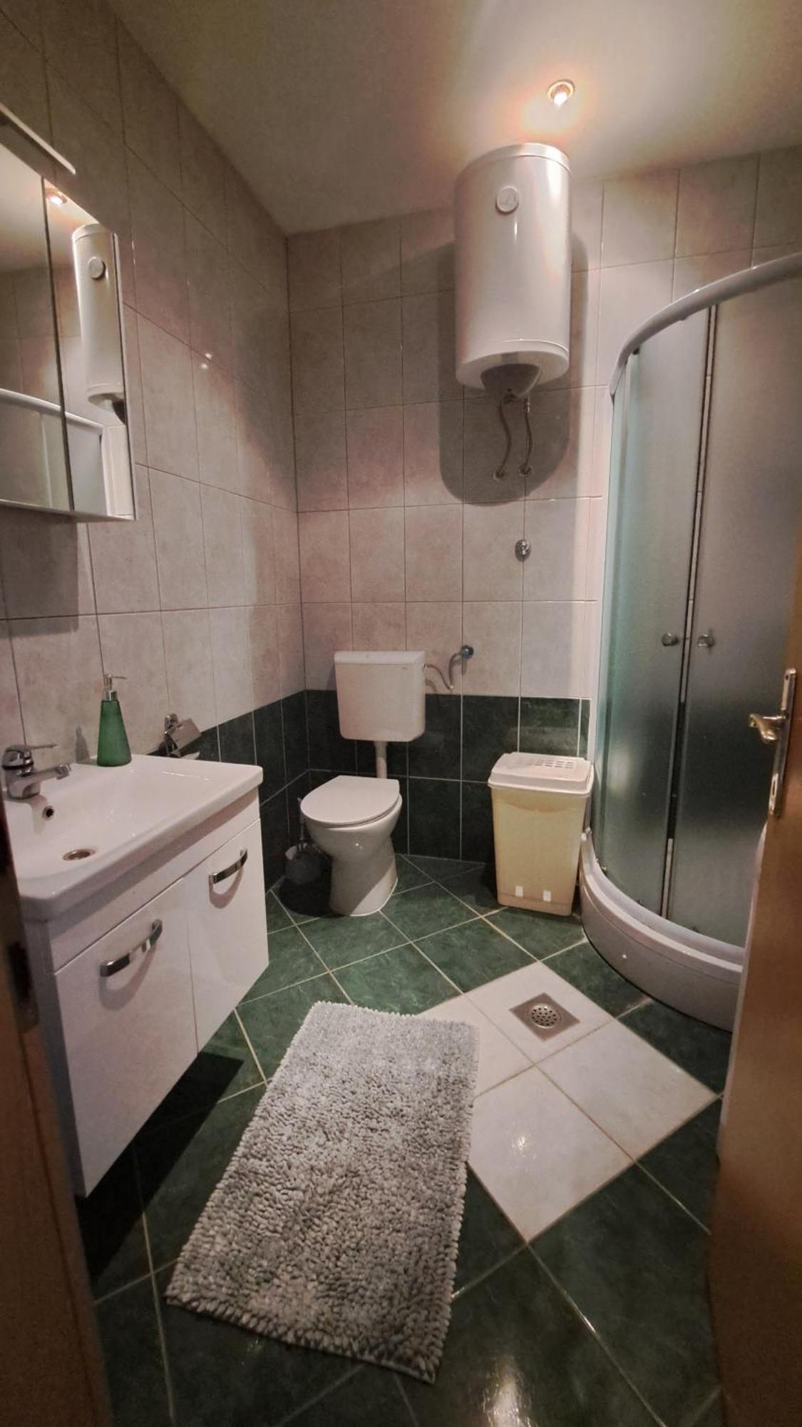 Apartments&Room Babic Kaštela Quarto foto